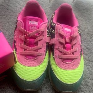 Puma lol surprise sneakers
